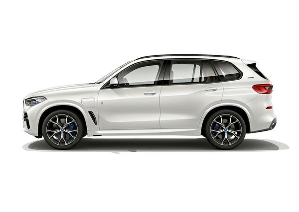 BMW-X5_xDrive45e_iPerformance-2019 (2)